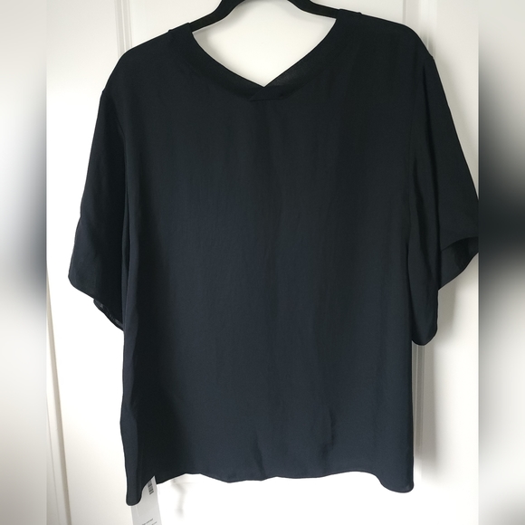 Vince V Neck Black Short Sleeve Top Size Large - Picture 2 of 14